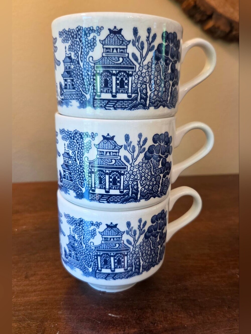 Set of 3 Vtg Churchill Blue Willow Tea/Coffee Cups Made in England Traditional